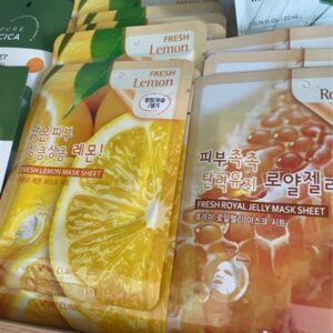 Mặt nạ “3w clinic fresh lemon mask sheet” làm mềm, thư giãn, cấp ẩm cho da. làm đều màu, nuôi dưỡng tế bào da. cho bạn 1 làn da khoẻ mạnh xuất xứ: hàn quốc