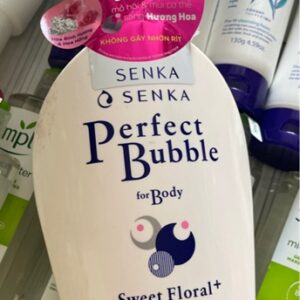 Sữa tắm senka hương đinh lăng và hoa hồng 500ml trắng