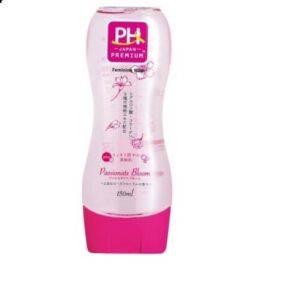 Phcare feminine wash passionate bloom rose floral scent 150ml from japan làn sạch dịch nhầy , các chất bẩn cung cấp độ ẩm, vi khuẩn gây nấm ngứa