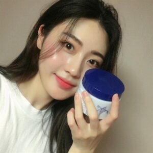 Kem dưỡng naturie 180g