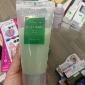 Tẩy da đầu rosemary