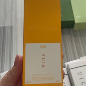 Serrum dưỡng trắng , mờ thâm chiết xuất quả yuja tenzero