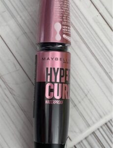 Maccara maybelline đen vận