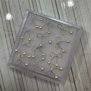 Bông tai hột xoàn nó