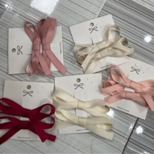 Kẹp mái nơ ngắn