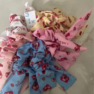 Cột nơ vải hình gấu