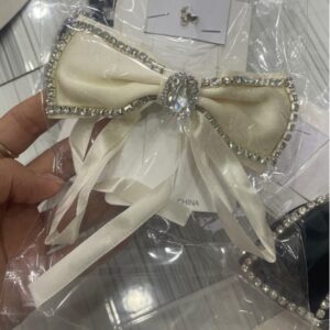 Kẹp nơ đính nhiều đá