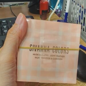 Phấn nước+ phấn phủ svn nude & glowy light feather silky powder & cushion hf628 #01